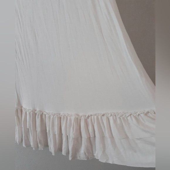 Easel Tiered Ruffle Tunic - Picture 4 of 5